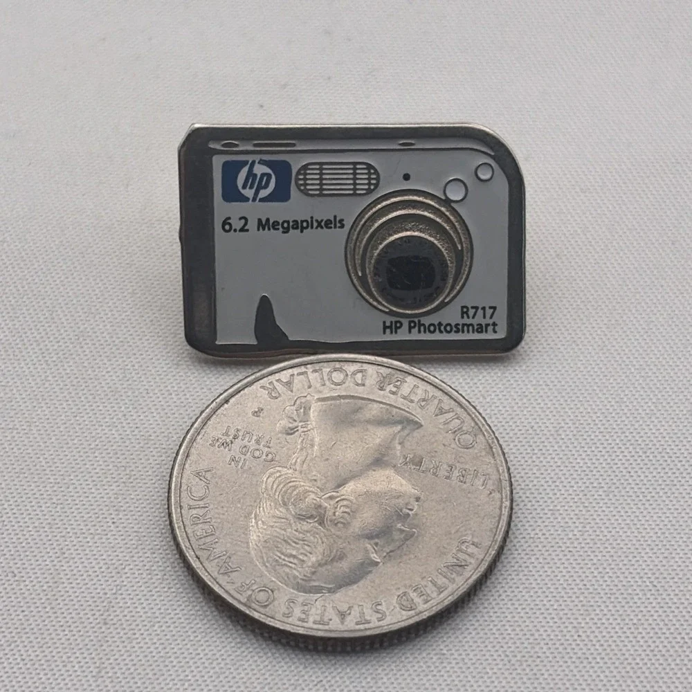 HP 6.2 Megapixels R717 Photosmart Digital Camera Lapel Hat Pin